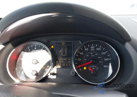 2015 Nissan Rogue Select S z USA, uszkodzony, nr VIN JN8AS5MT7FW656920